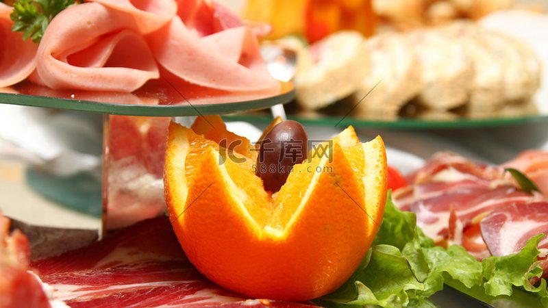 餐饮供应链公司的经营范围主要包括以下几个方面：