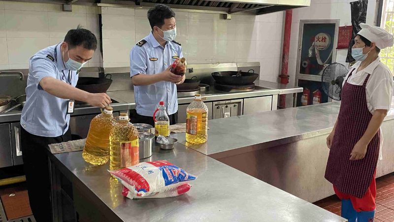 酥性饼干与韧性饼干：质地差异背后的奥秘